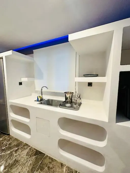 Hype Central Studios Szaloniki Apartman